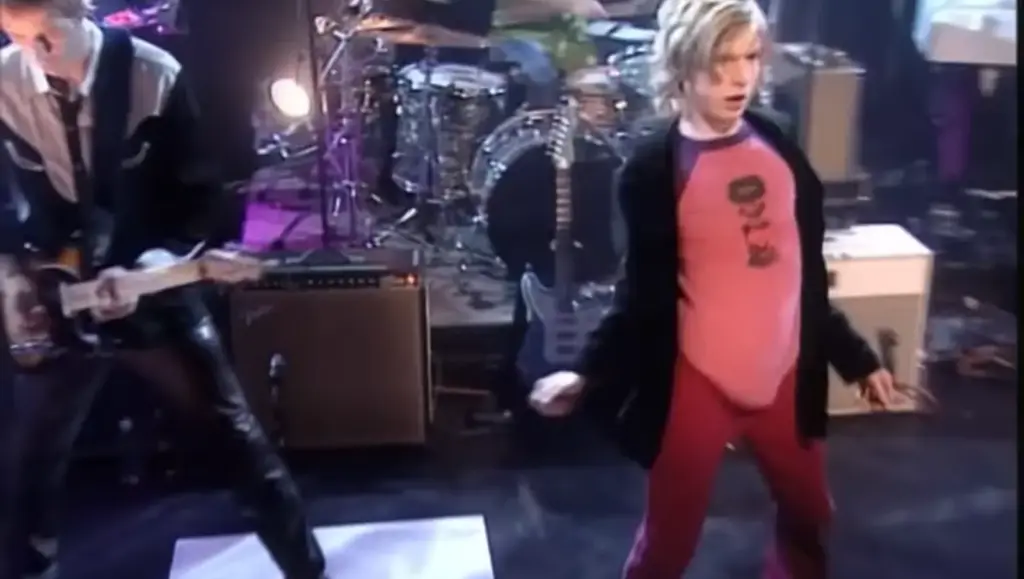 Beck on Top of the Pops performing Sexx Laws