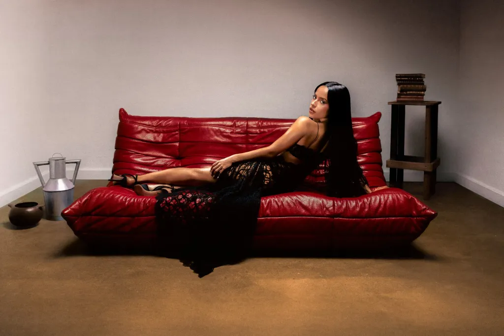 Becky G BARAJA BENDITA album artwork