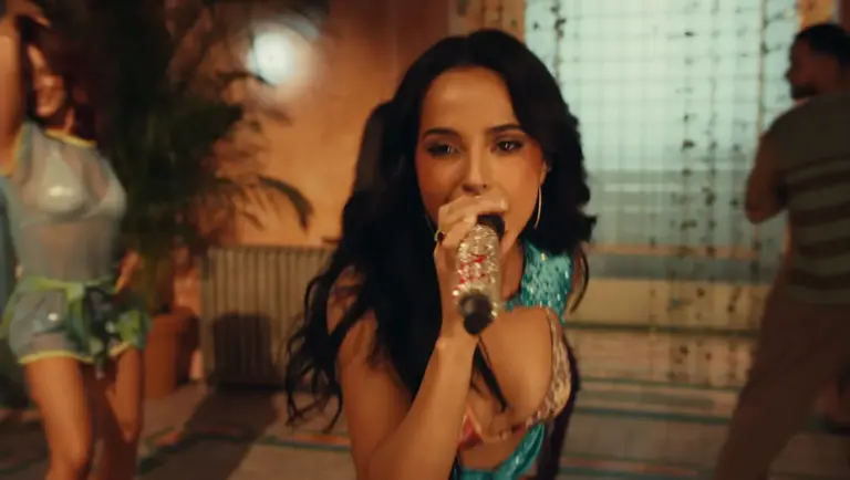 Becky G Turns Up the Energy With ‘Mal Tiempo’ in New Vevo Official Live Performance