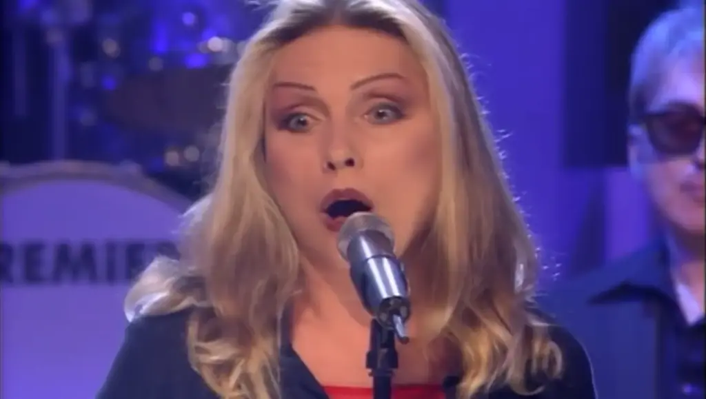 Blondie performing Maria on Top of the Pops in February 1999