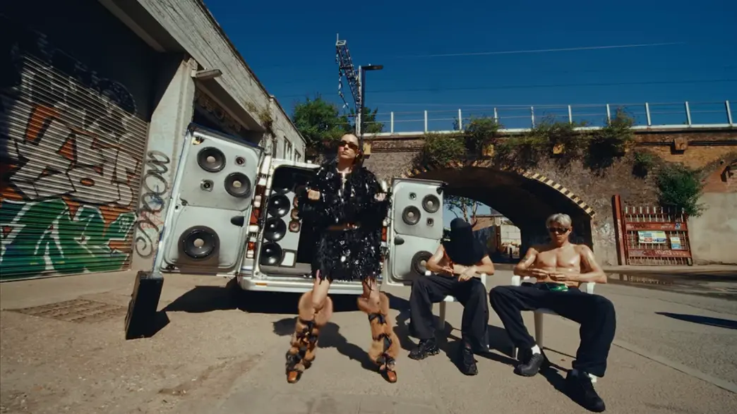 Musique Digs 676 weekly playlist featuring Claire Rosinkranz, Confidence Man and more