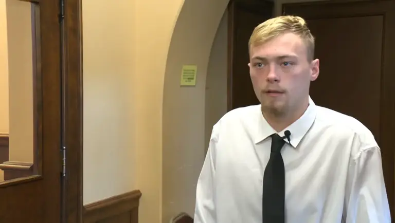 Woopsies! Ohio Courthouse Brawl Between Cuffed Inmate  And A Throat-Punched Deputy Escalates Quickly