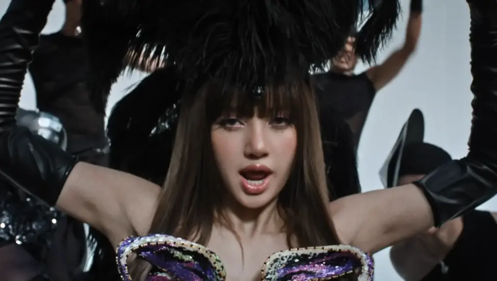 LISA in the SaWaDiKa official music video