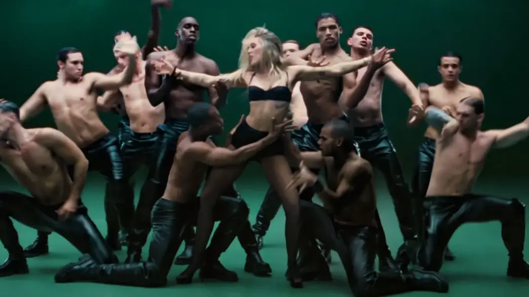 Miley Cyrus in the Bass Persuades music video