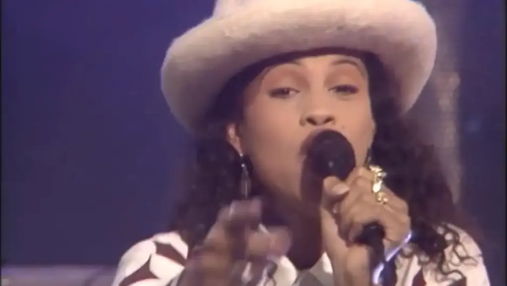 Neneh Cherry performing Buffalo Stance on Top of the Pops in January 1989