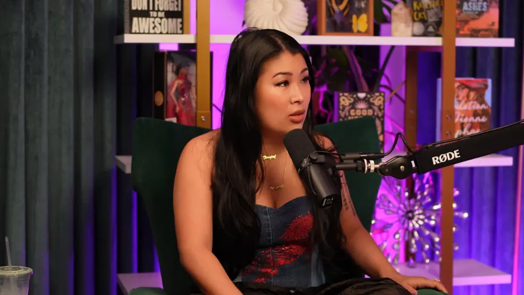 Kat Bird and Jiaoying Summers during Sagging is a Privilege episode 156