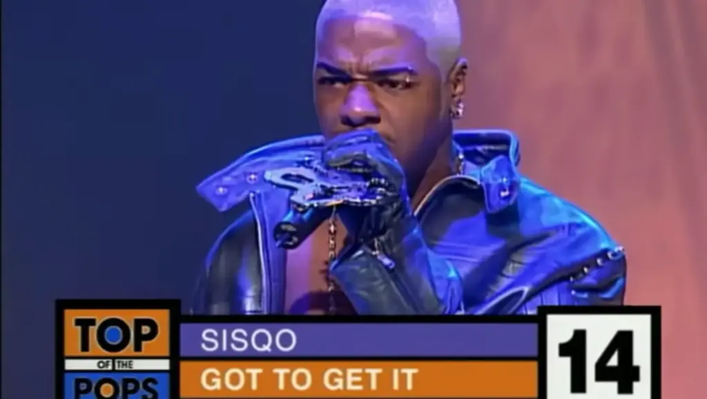 Sisqó performing Got to Get It on Top of the Pops in February 2000