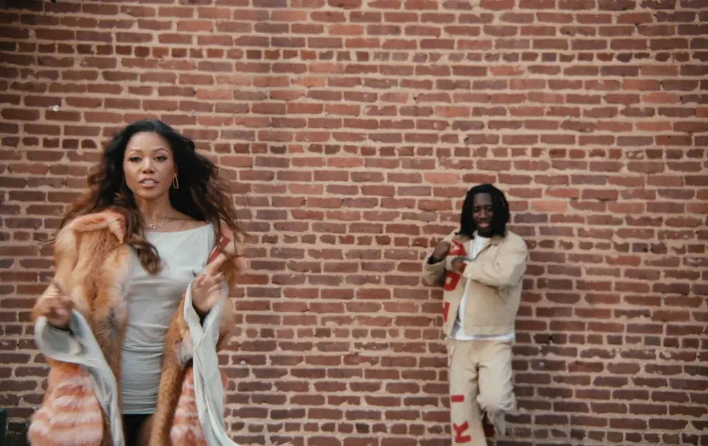 Amerie and 2Rare in the official Buss Down (1 Thing) video