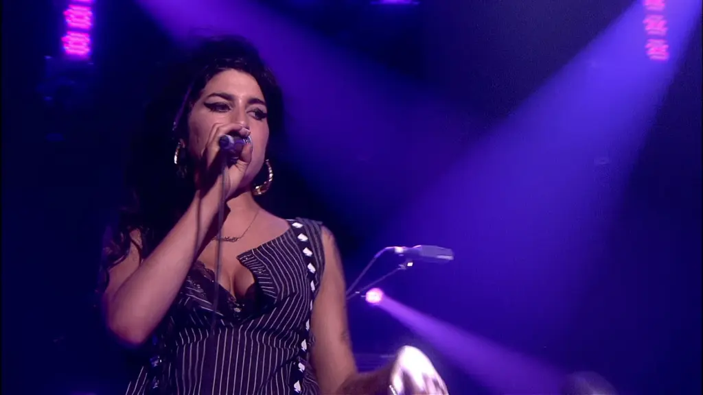 Amy Winehouse during her 2006 live television performance of Back to Black