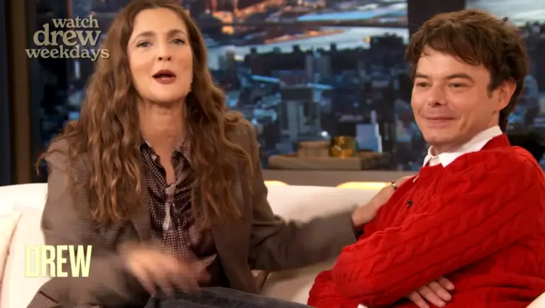 Charlie Heaton Gets Surprise Question from Josh Hartnett Aka Daddy On “The Drew Barrymore Show”