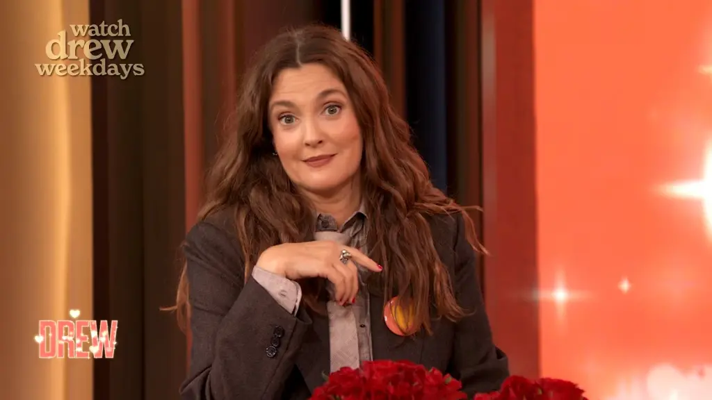 Drew Barrymore and Chelsea Handler discussing relationships on The Drew Barrymore Show