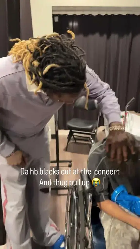 Young Thug checking on the concertgoer in the wheelchair