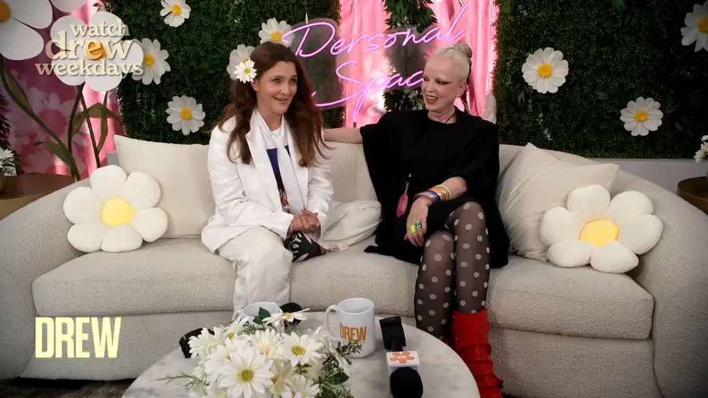 Shirley Manson and Drew Barrymore during their Daisy Chain Fields conversation