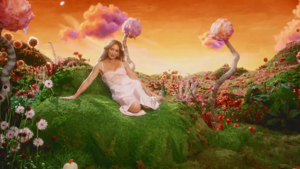 Hilary Duff in the CATastrophe official video