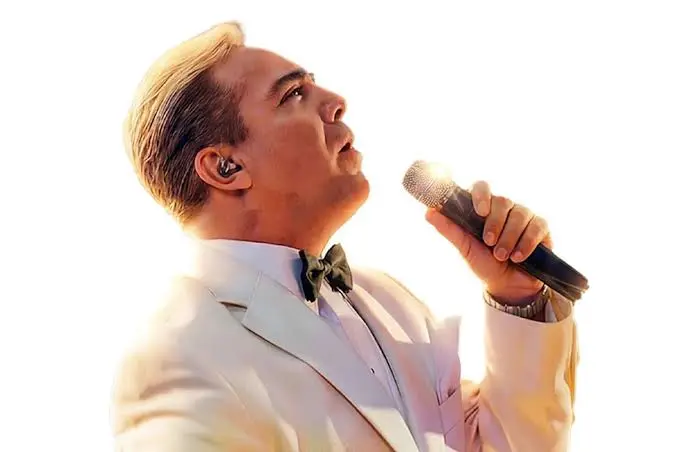 Cristian Castro Shall Receive Lifetime Achievement Award Via 2026 Billboard Latin Music Awards