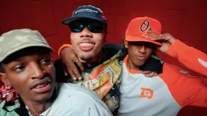 Friday Come Thru Vocals: Jennifer Lara “I Am In Love” + Jey One, Don Miguelo & OG DETRUYELO “PÓNMELA”