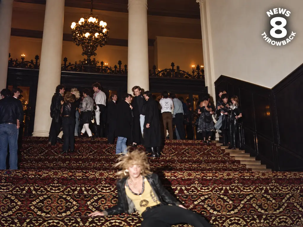 Los Angeles nightclub scene at the Park Plaza Hotel in 1987