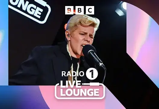 Robyn performing Sucker for Love during her BBC Radio 1 Live Lounge appearance