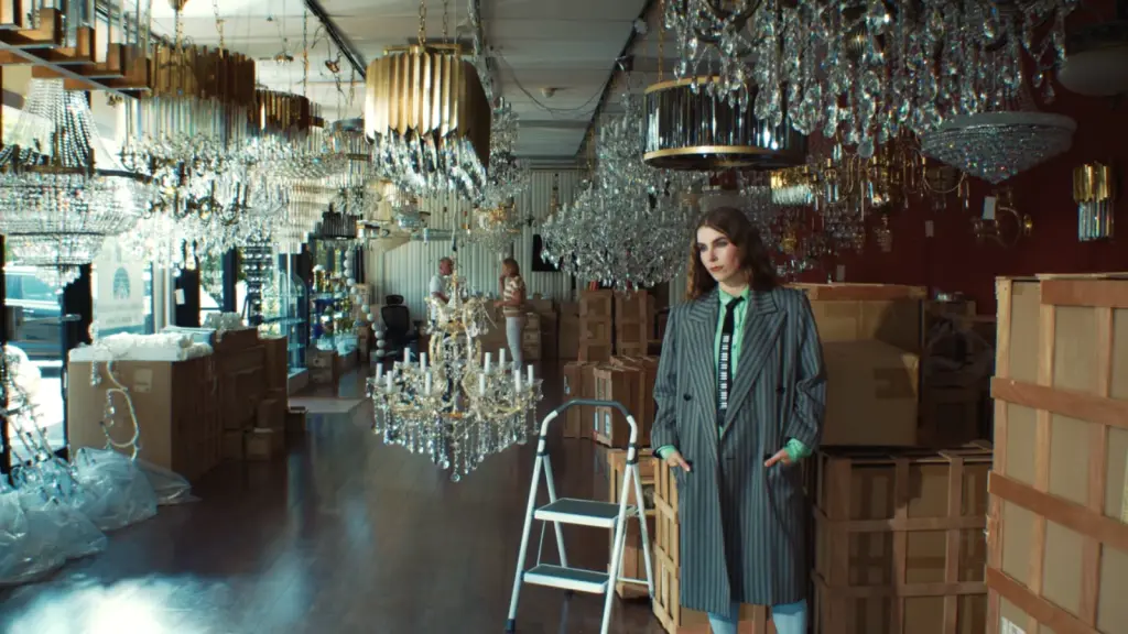 Visual for Ziemba's We Implode, a song from The Braid