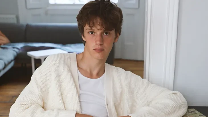 Fresh Faced Model Louis Spaargarens