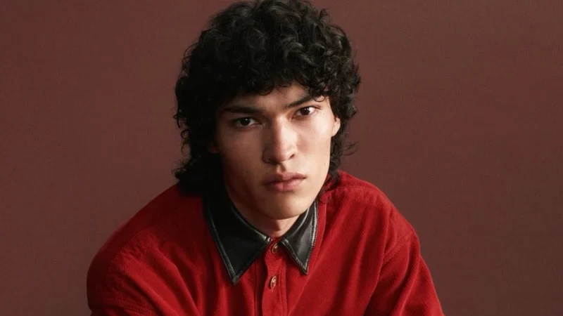 Supermodel Jackson Roodman  For Versace’s Autumn 2026