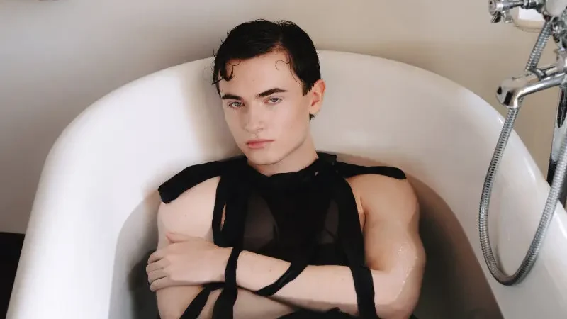 Wet & Sexy Model Martin Marcelo Santana