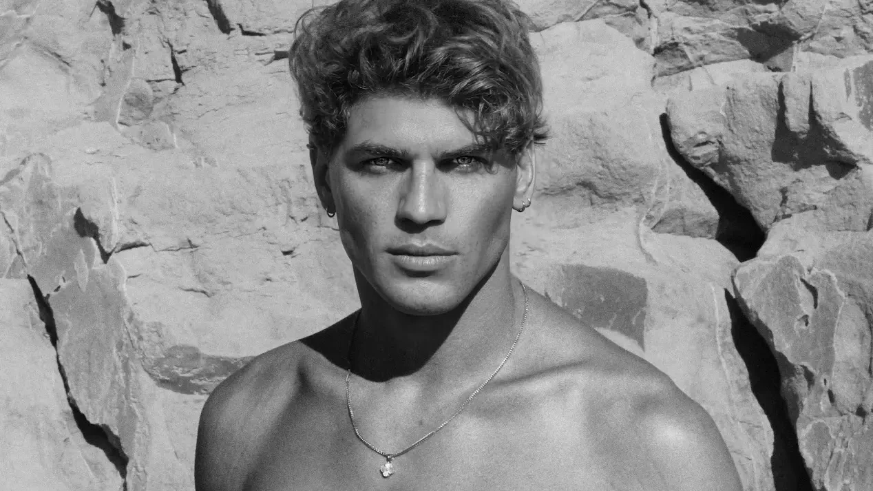 Fresh Face Models Marin Barba & Facundo Mascareñaby